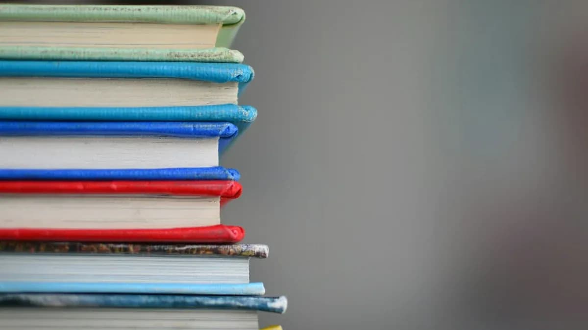 Como funcionam clubes de assinatura de livros e quando compensam