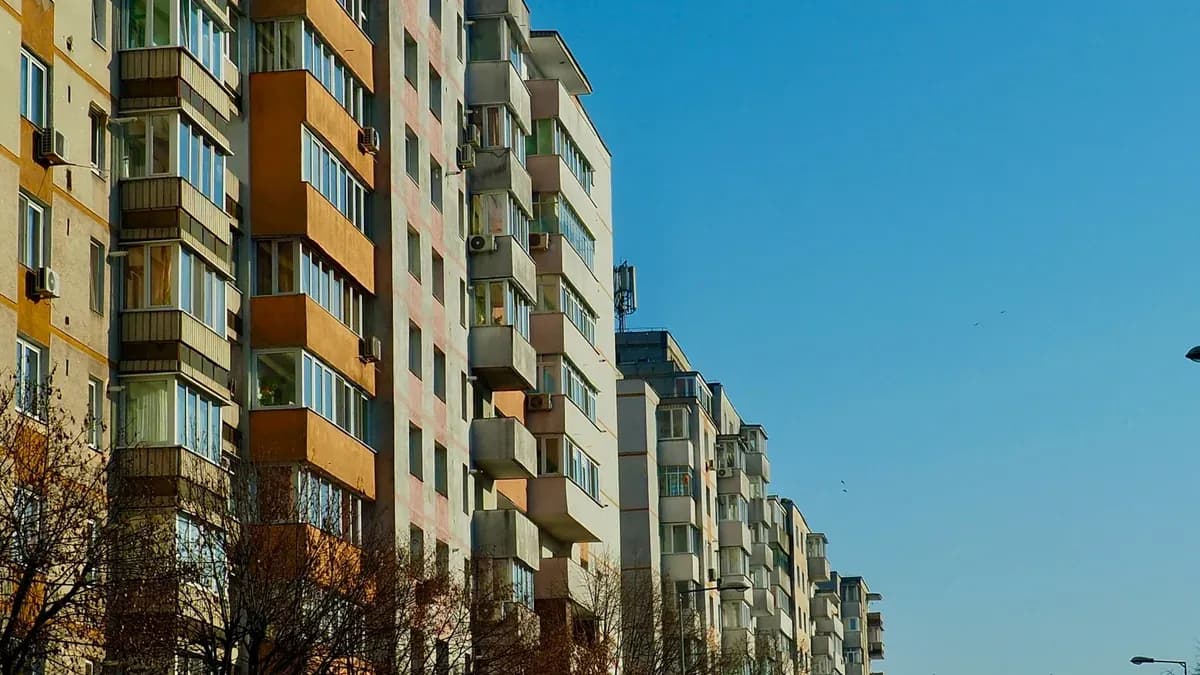 What to check in the common areas before buying a property